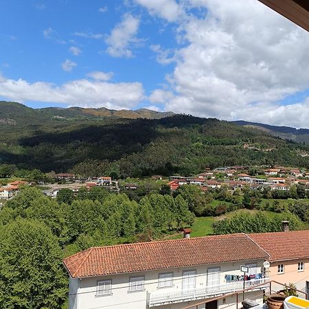 Casa Amarela Da Canicada ヴィエイラ・ド・ミーニョ エクステリア 写真