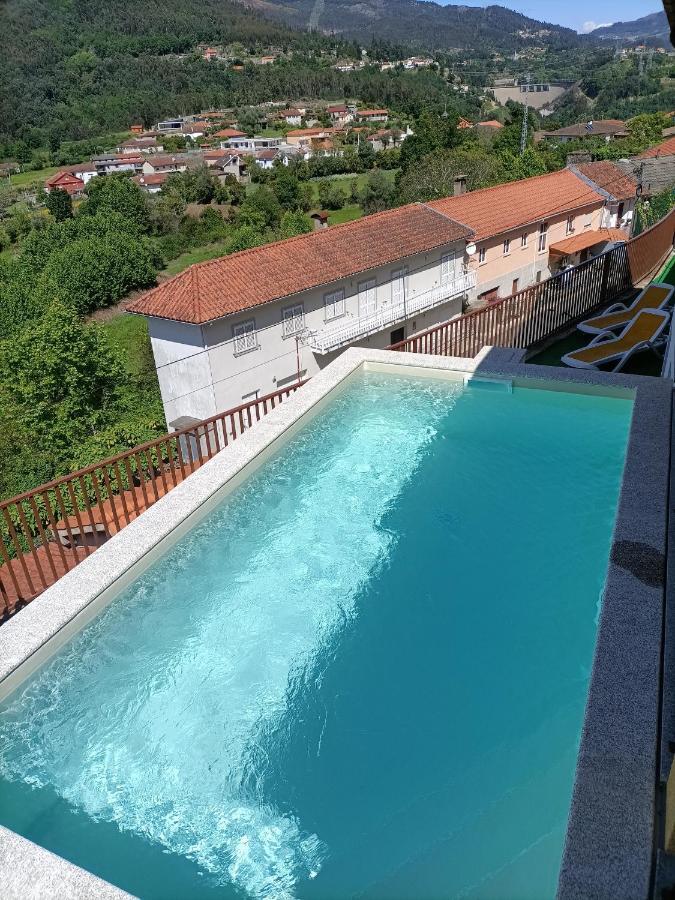Casa Amarela Da Canicada ヴィエイラ・ド・ミーニョ エクステリア 写真
